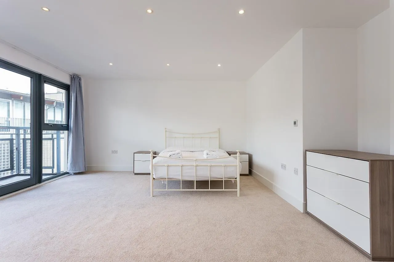 Spacious Flat With A Great View Of The Shard 런던 0*,  영국