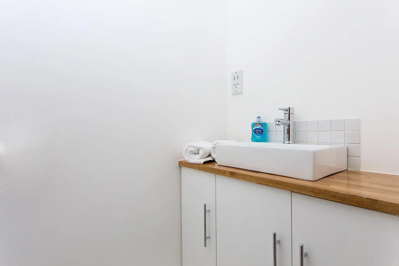 Spacious Flat With A Great View Of The Shard 런던