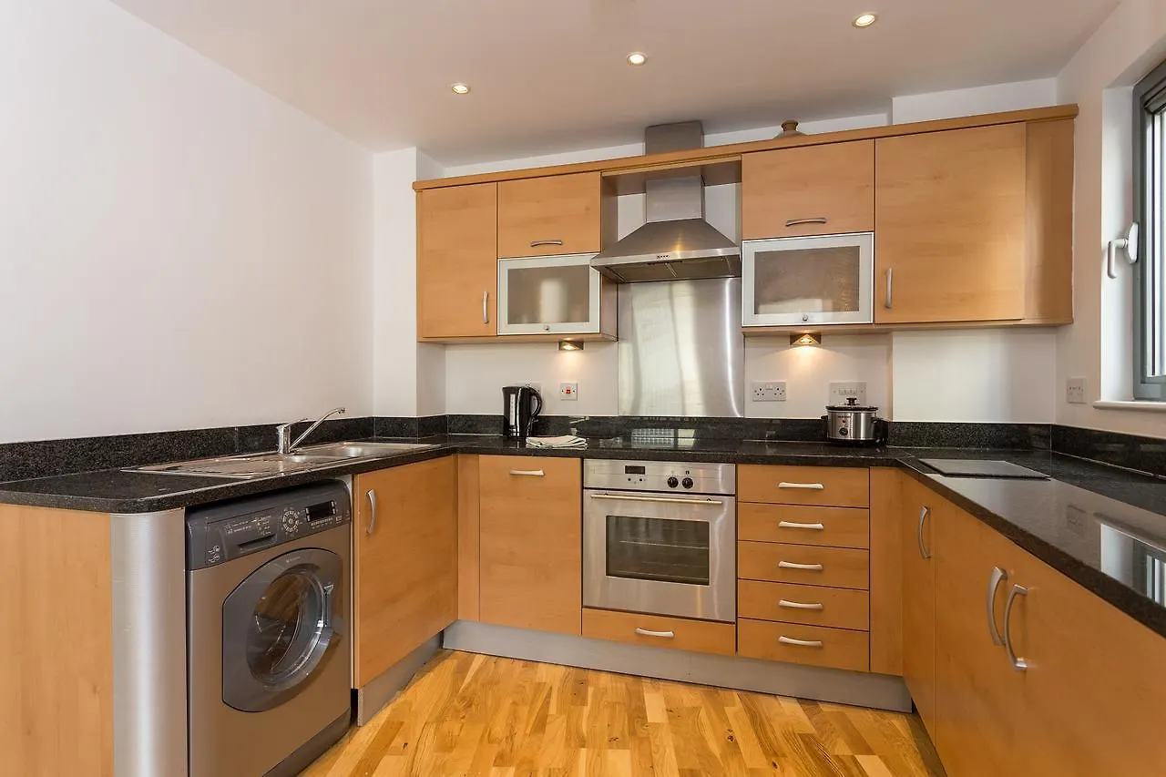 Spacious Flat With A Great View Of The Shard 런던 영국
