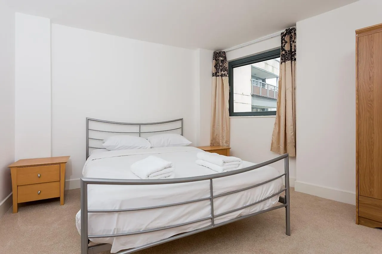 Spacious Flat With A Great View Of The Shard 런던 0*,  영국